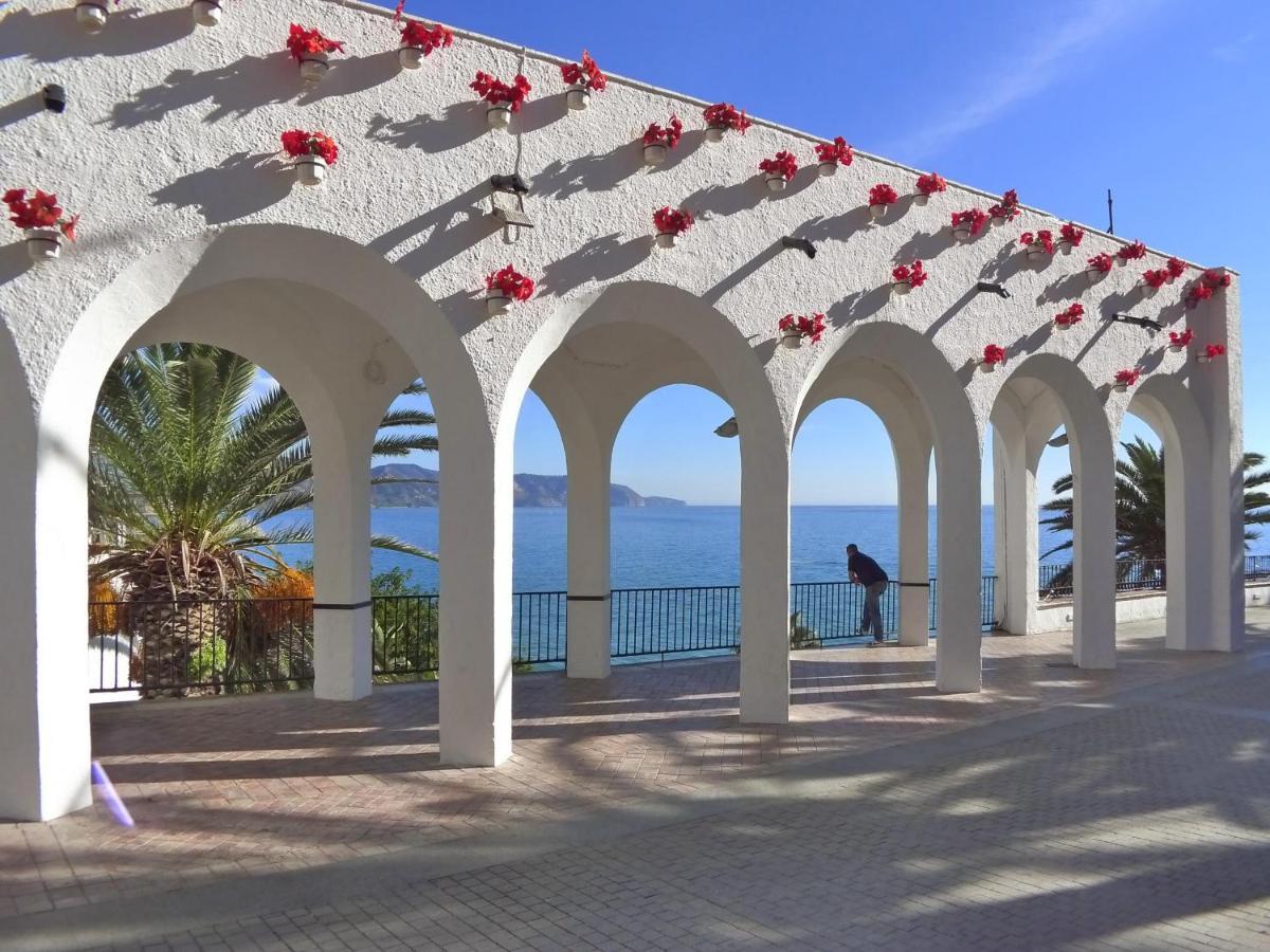 Stella Maris - Sleeps 4 Apartment Nerja Luaran gambar